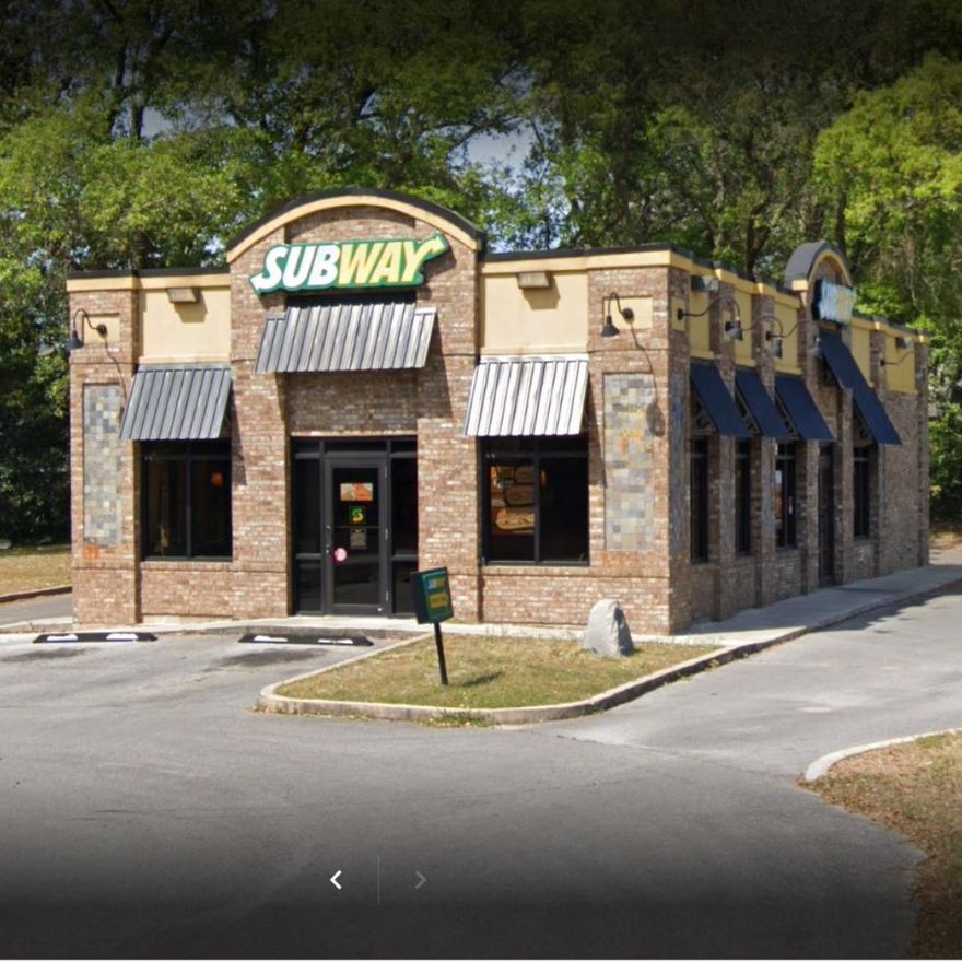 Prime retail space for sale! Stand alone QSR/retail building is currently an operating Subway. Built in 2008, the building is meticulously maintained and features: a drive thru, signage, parking, high ceilings and all utilities to site.Phenomenal retail, restaurant or medical use location.