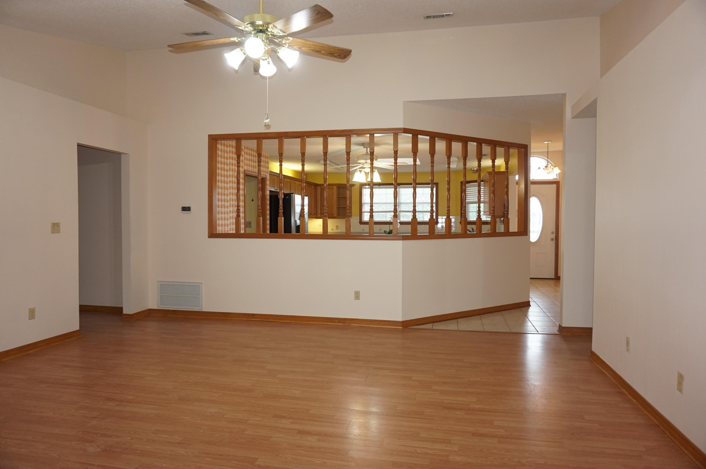 COUNTRYVIEW EST 4TH PH II LOT 8 - Residential