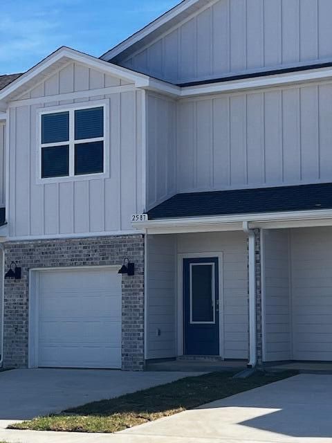 Photo of 2587 Cliff Hollow Circle, Gulf Breeze, FL 32563 (MLS # 988342) Photo of 2587 Cliff Hollow Circle, Gulf Breeze, FL 32563 (MLS # 988342)