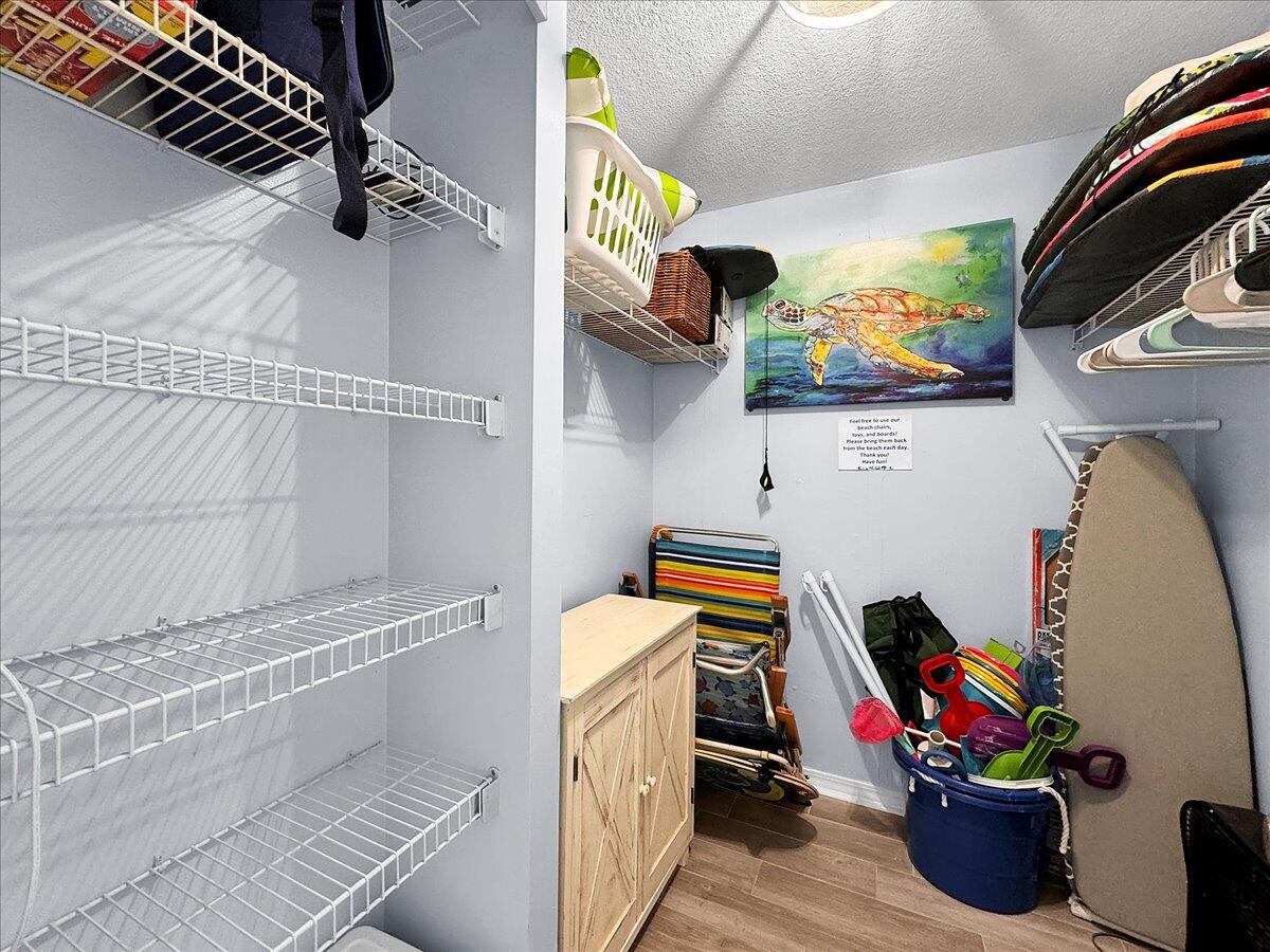 Destin Towers - Residential