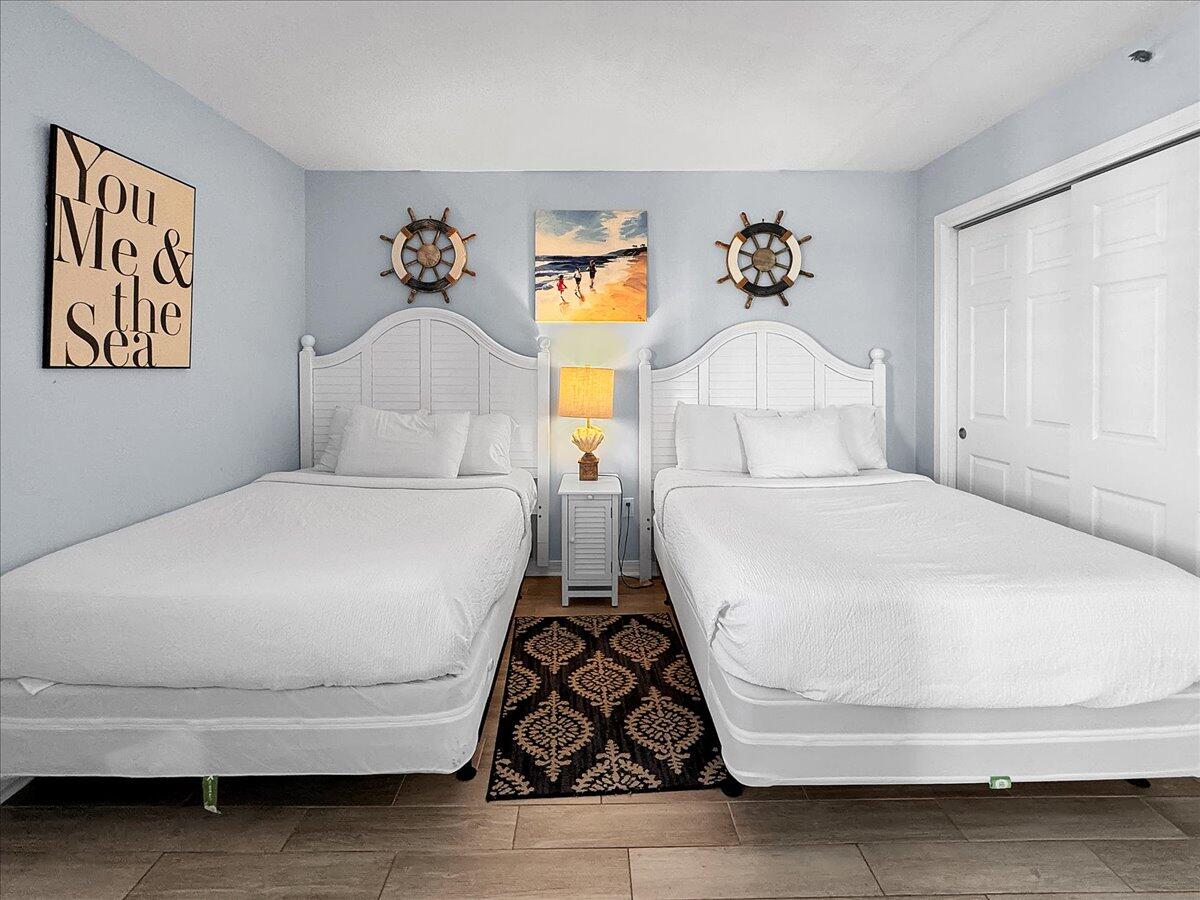 Destin Towers - Residential