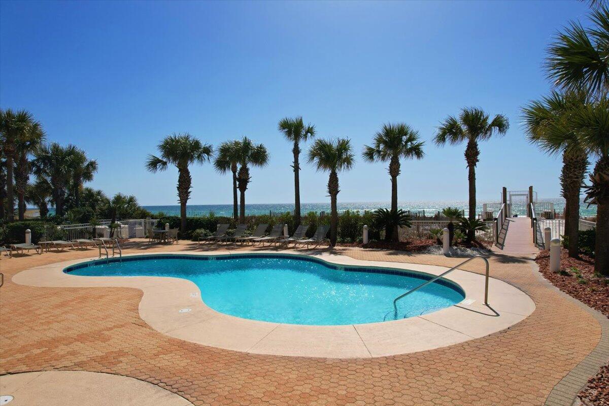 Destin Towers - Residential