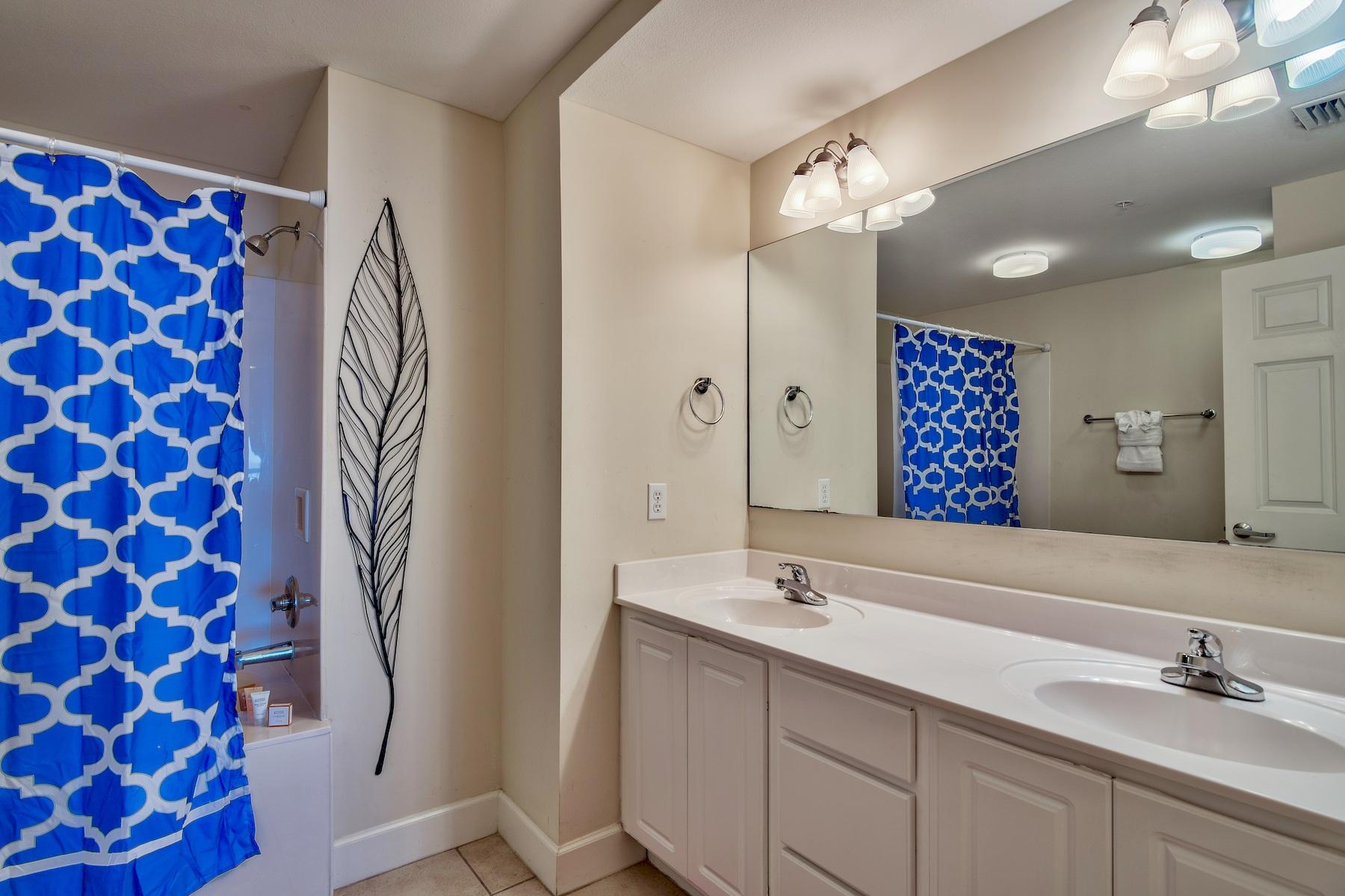 SUNRISE BEACH - Residential