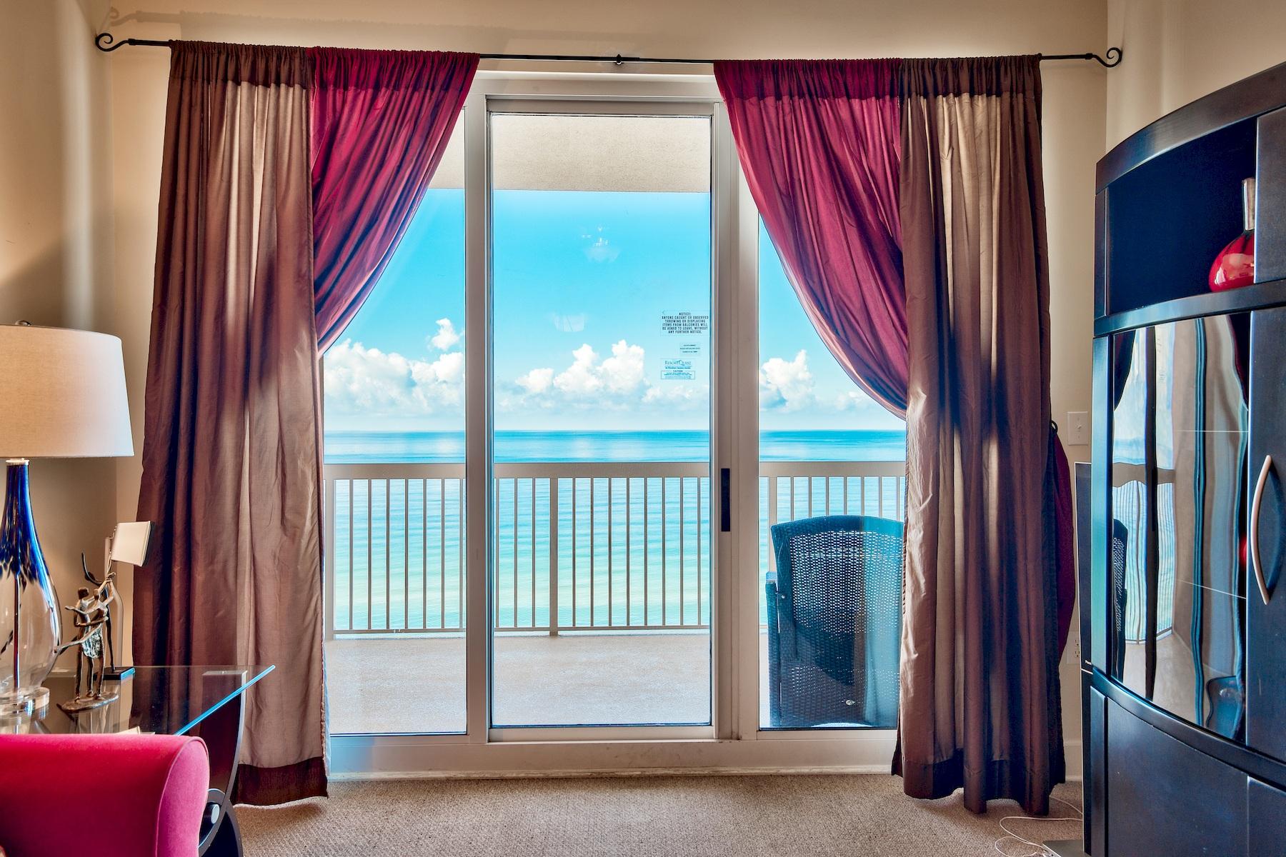 SUNRISE BEACH - Residential