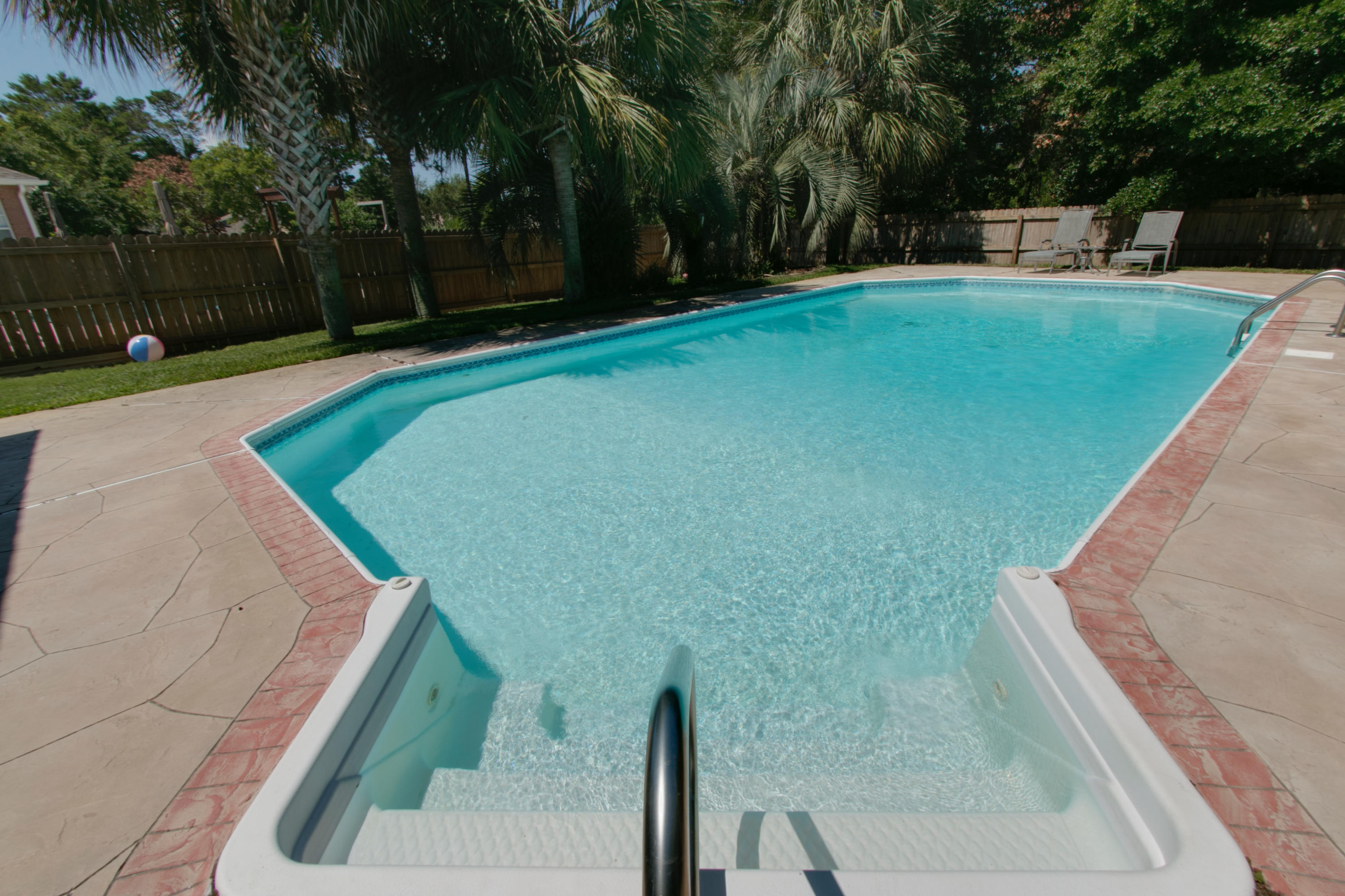 BRISTOL VILLAGE RAINTREE ESTATES - Residential