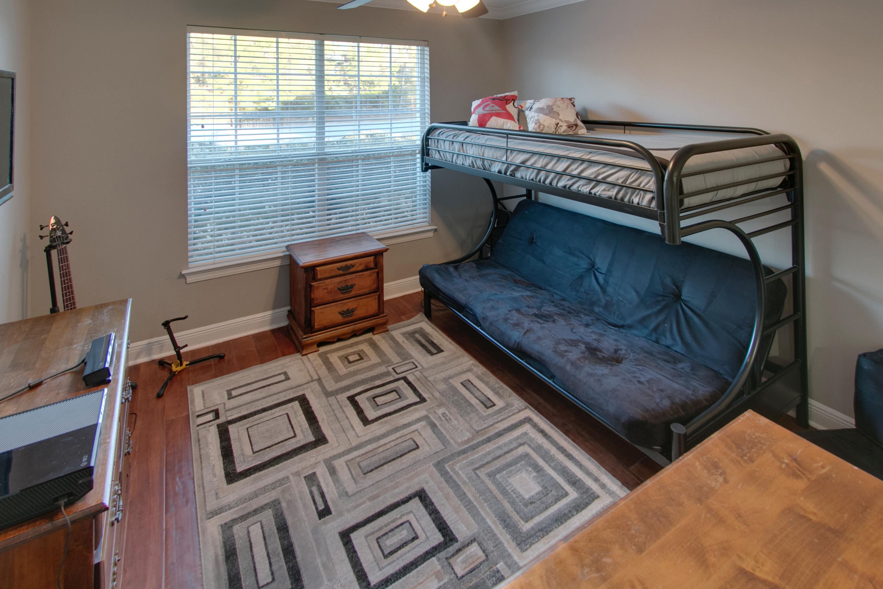 BRISTOL VILLAGE RAINTREE ESTATES - Residential