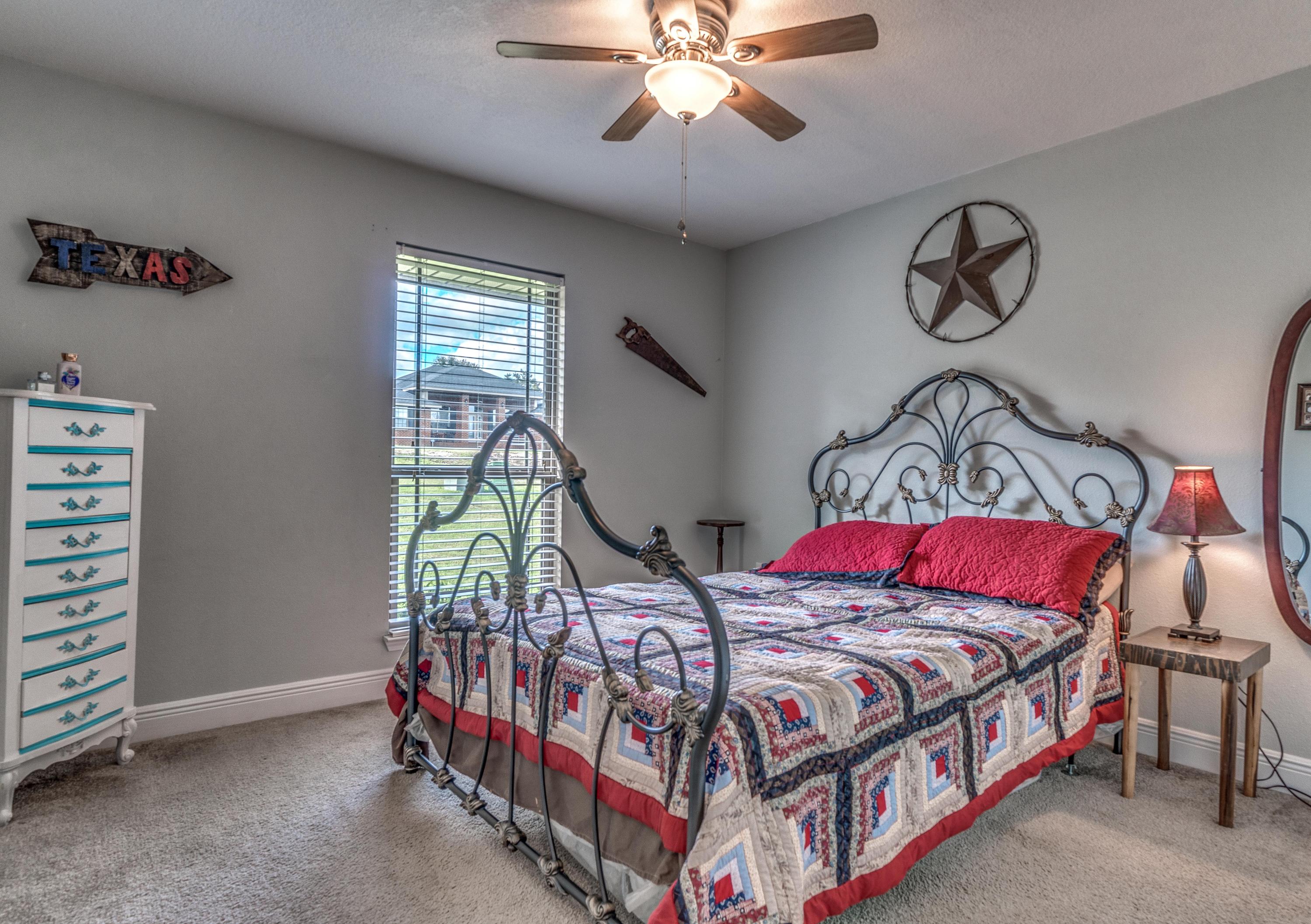 SILVER CREEK ESTATES - Residential