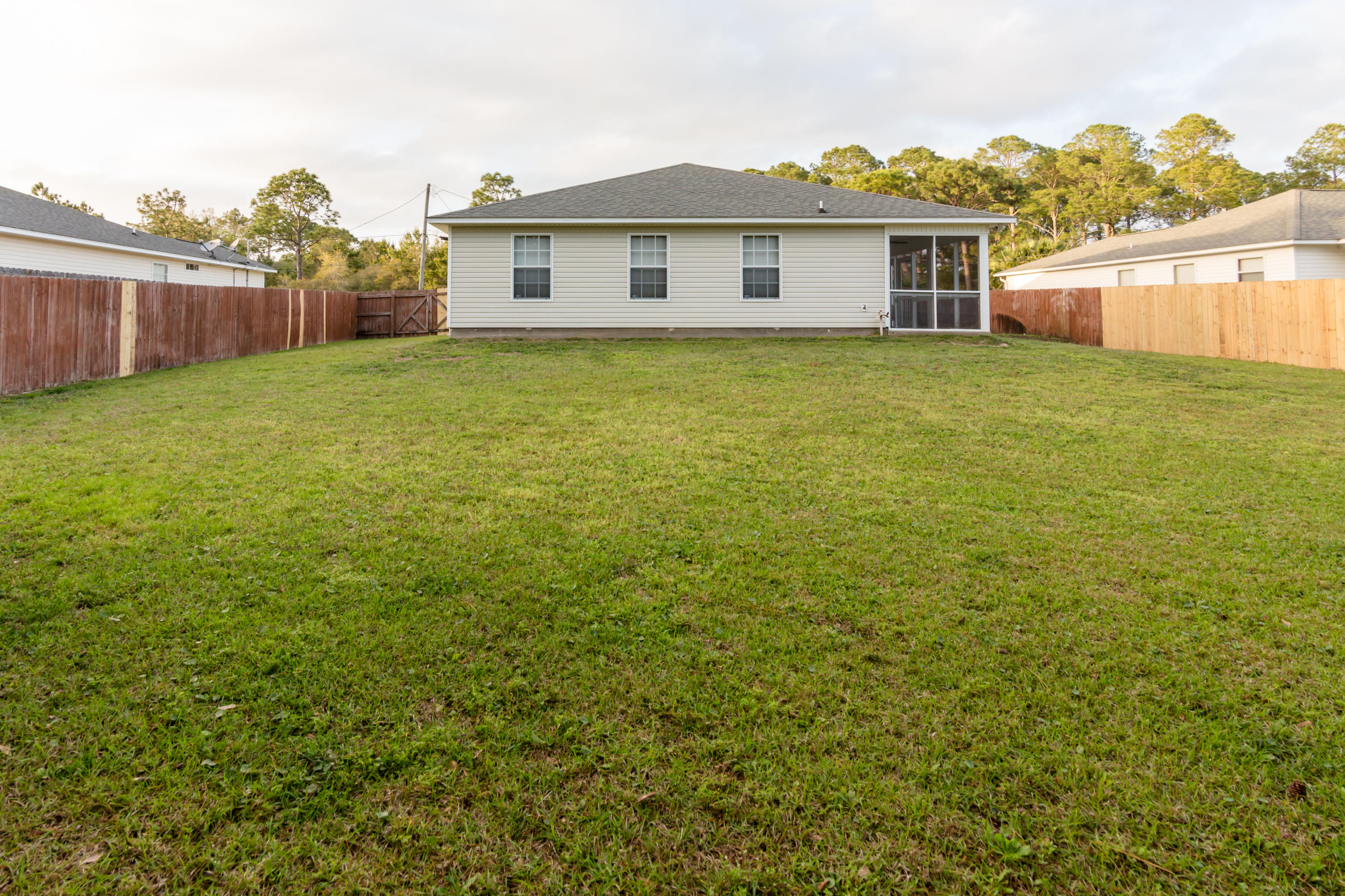 WYNNEHAVEN BEACH ESTATES - Residential