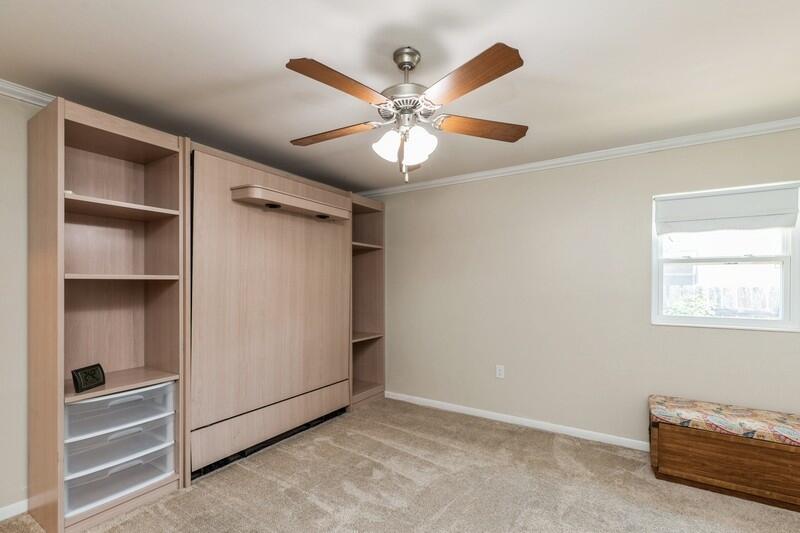 KENWOOD 2ND ADD LOT 30 BLK D - Residential