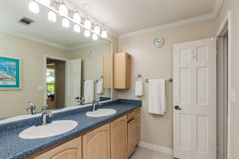 KENWOOD 2ND ADD LOT 30 BLK D - Residential