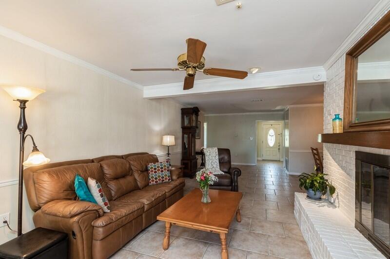 KENWOOD 2ND ADD LOT 30 BLK D - Residential