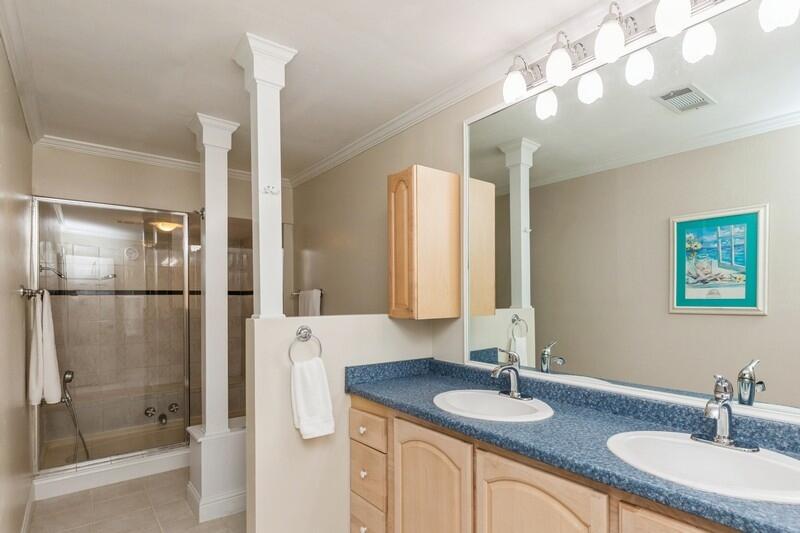 KENWOOD 2ND ADD LOT 30 BLK D - Residential