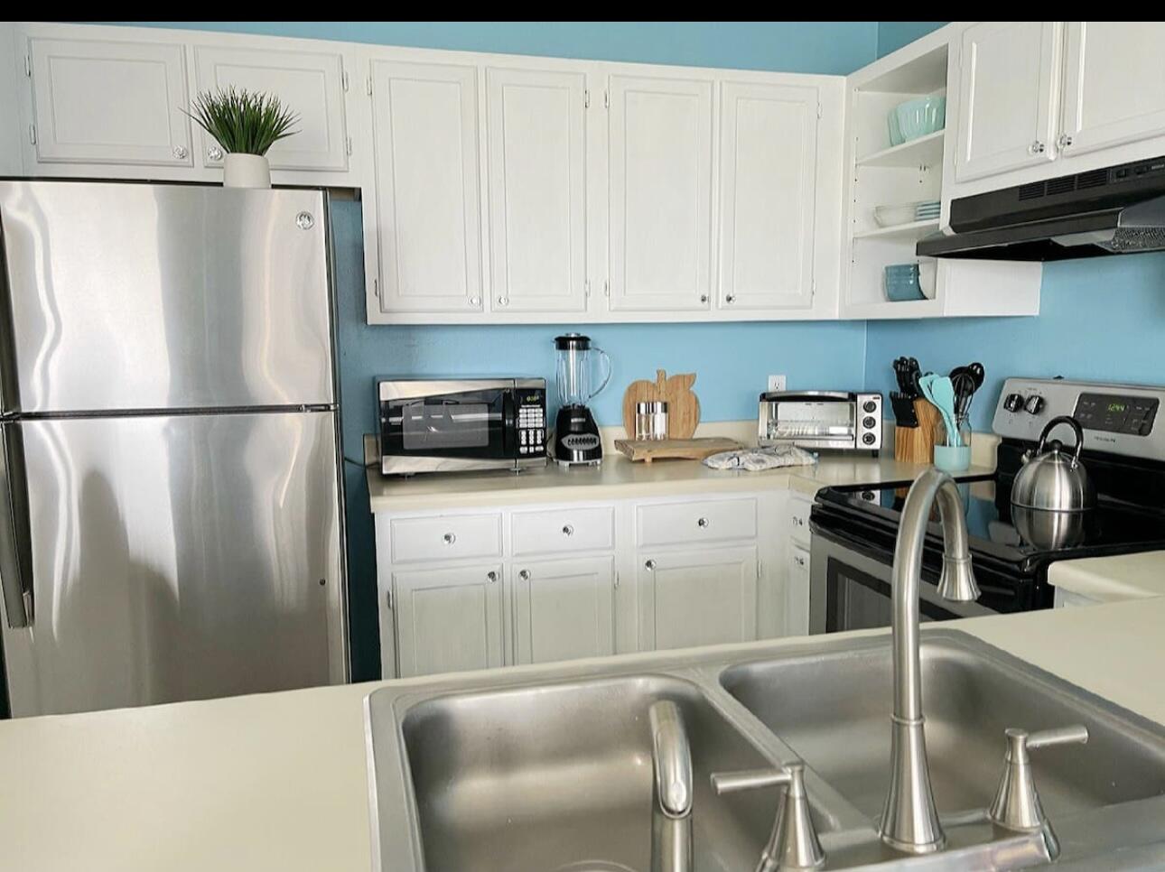 ISLAND HOME CONDO - Residential