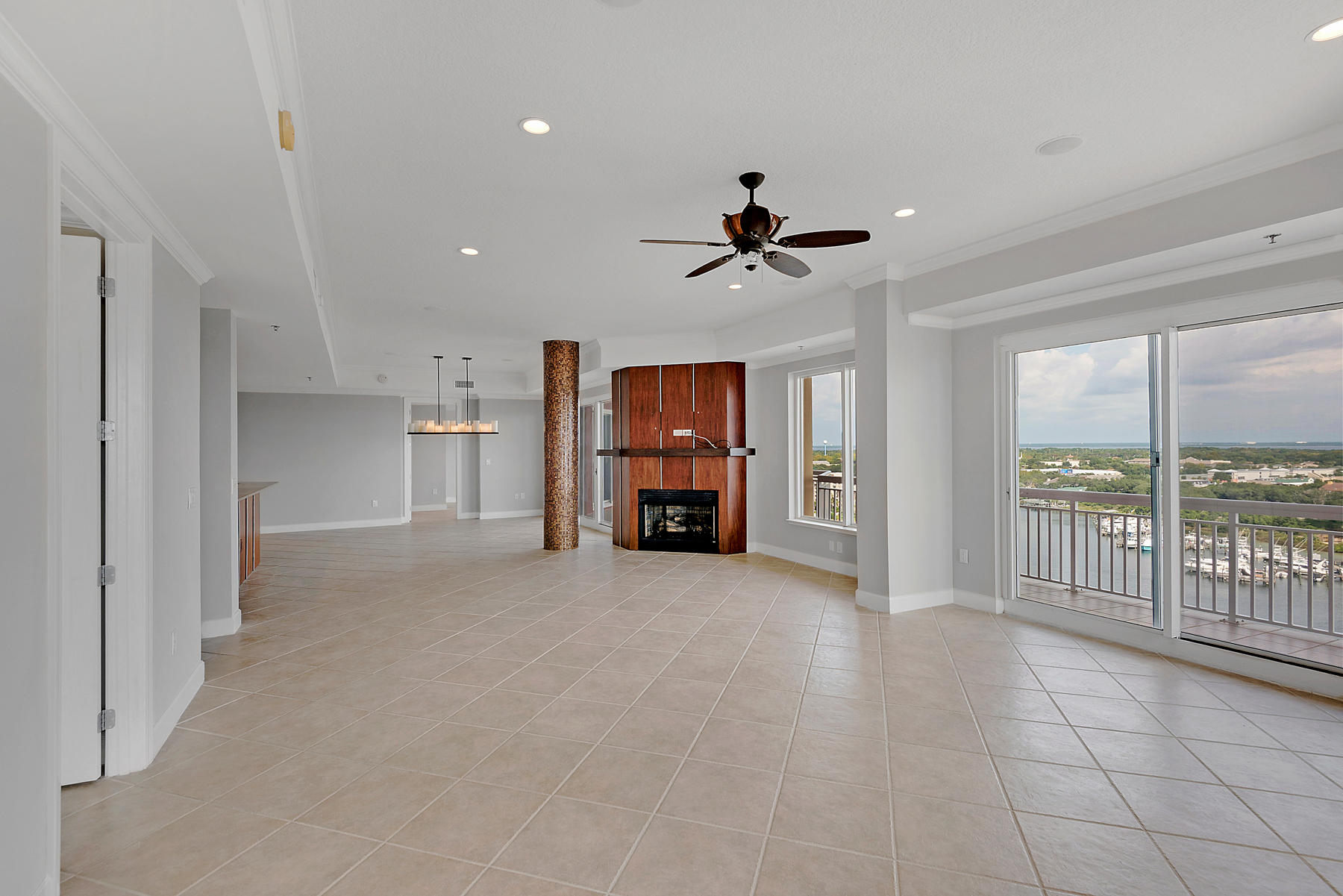 HARBOR LANDING - Residential