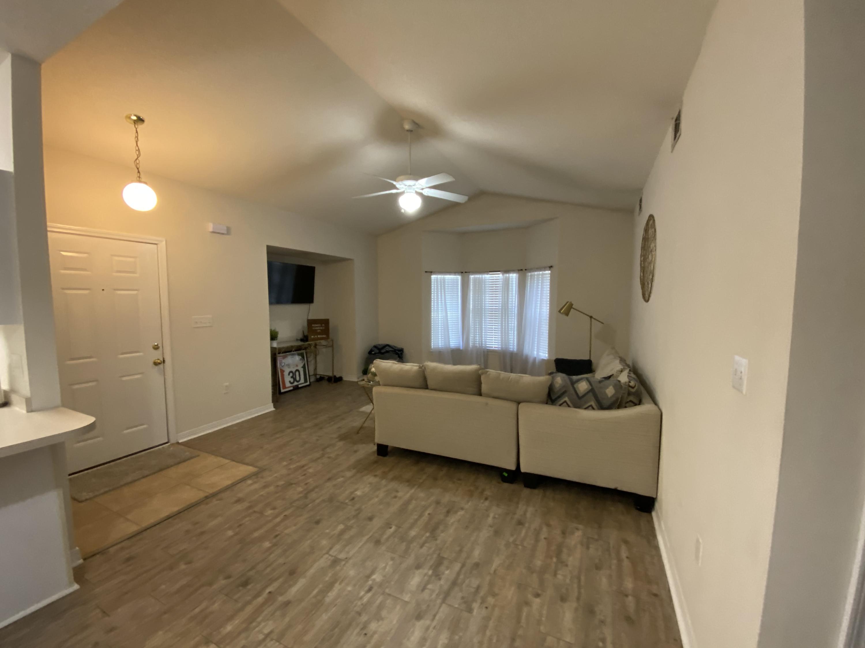 THE OAKS AT NICEVILLE PH I - Residential Lease