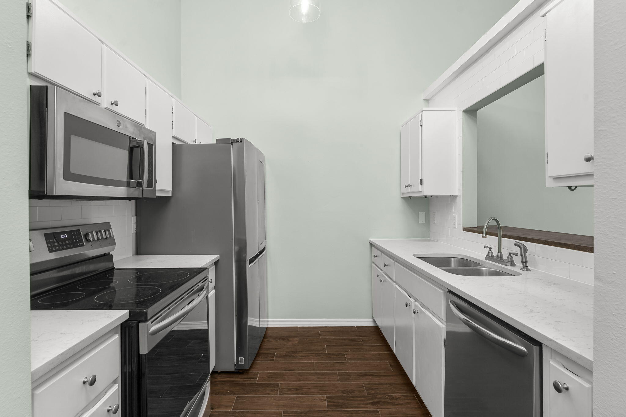 ESCADA - Residential Lease