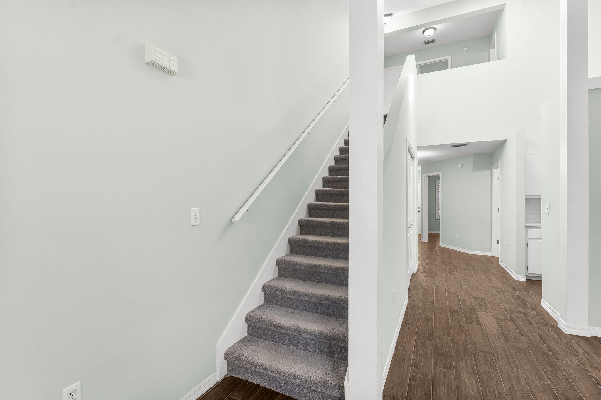 ESCADA - Residential Lease