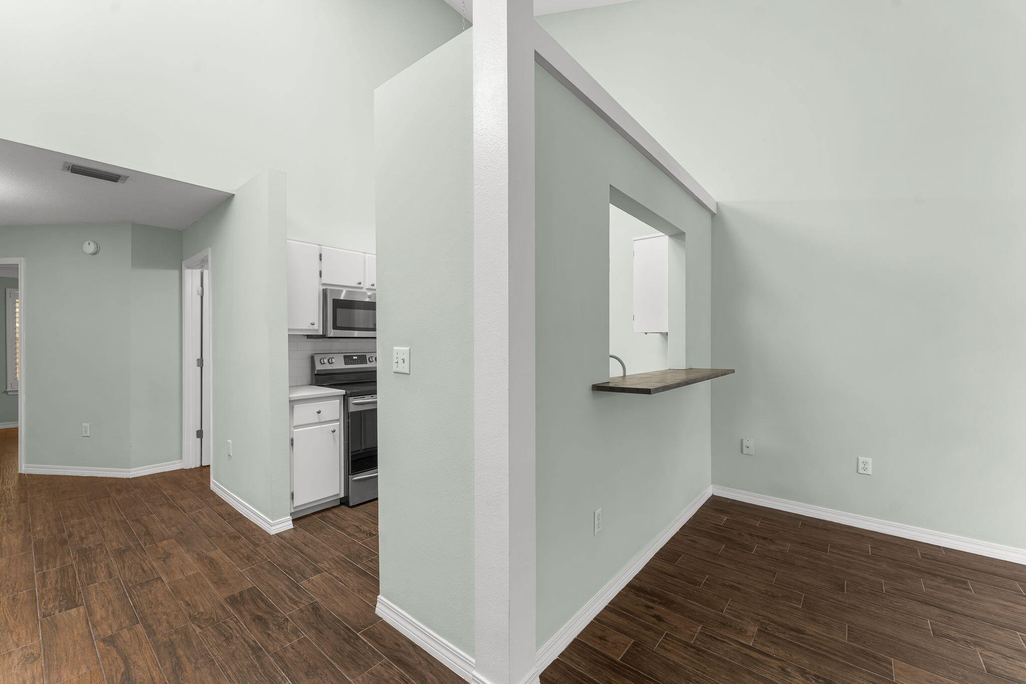ESCADA - Residential Lease
