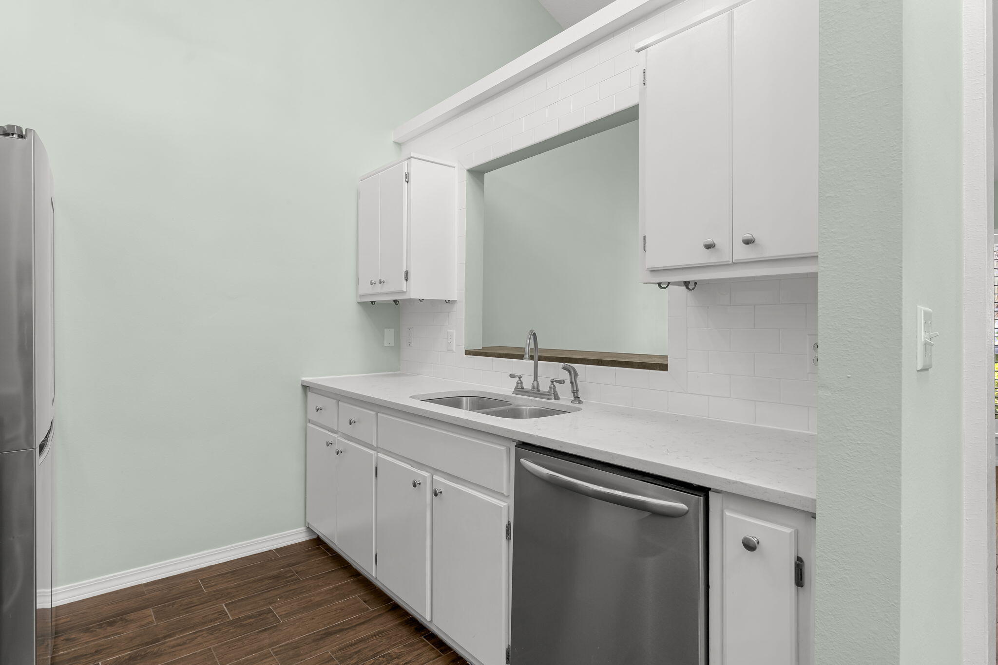 ESCADA - Residential Lease