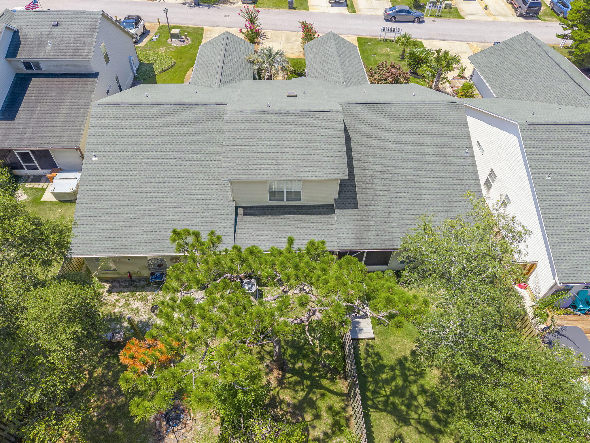ESCADA - Residential Lease