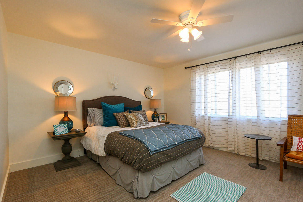 Lakewood Townhomes - Residential