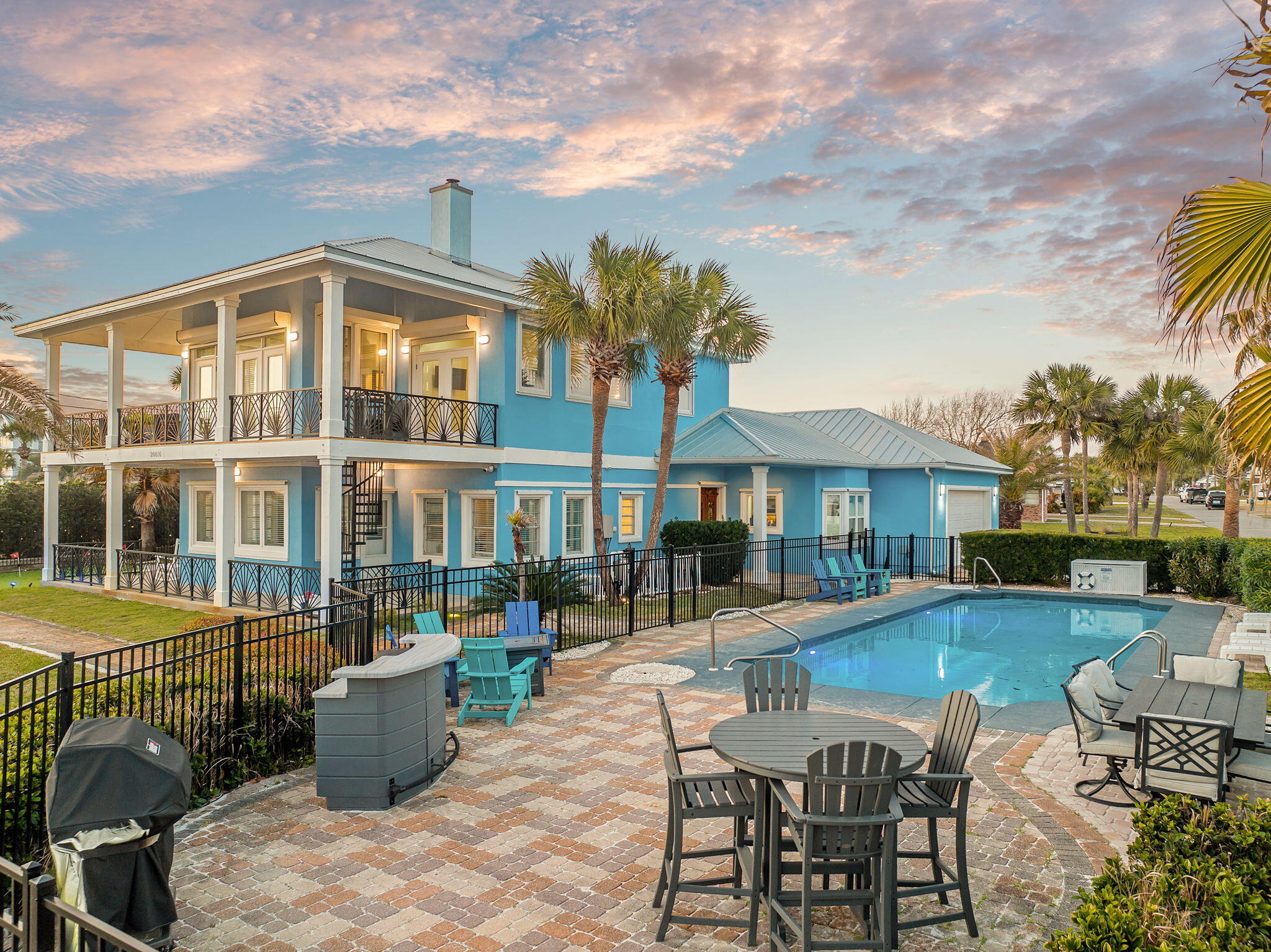 SANTA MONICA BEACH - Residential