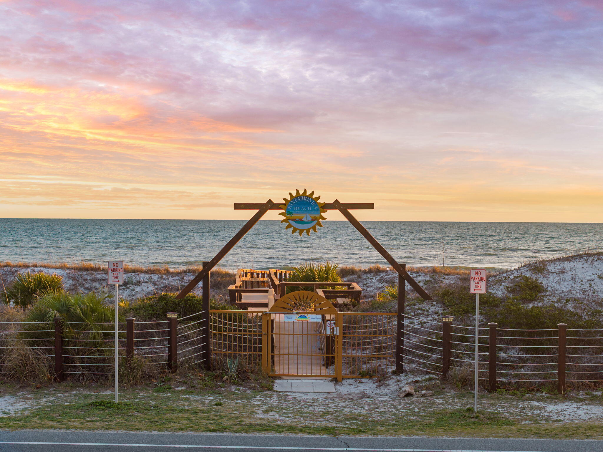 SANTA MONICA BEACH - Residential