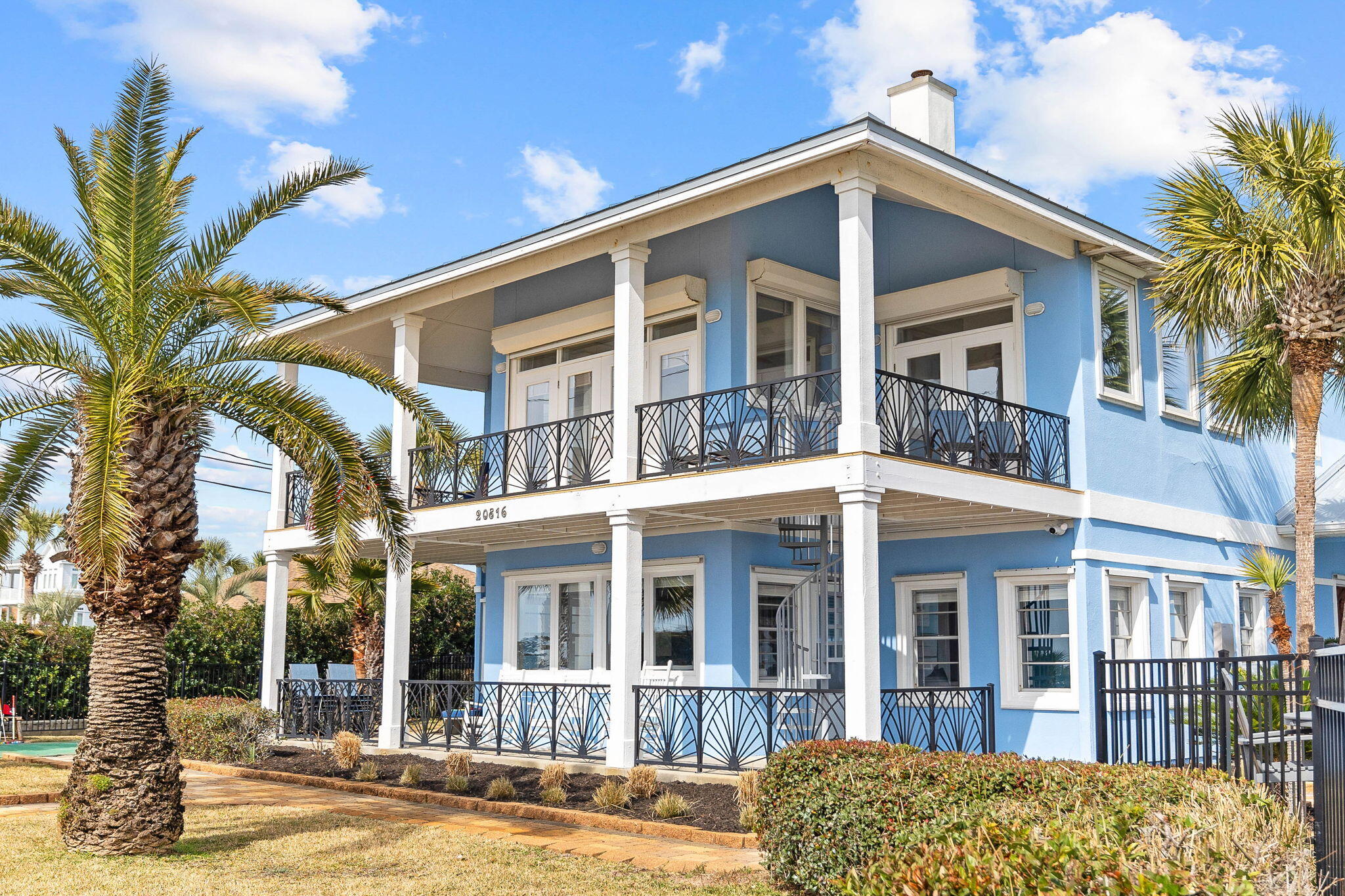 SANTA MONICA BEACH - Residential