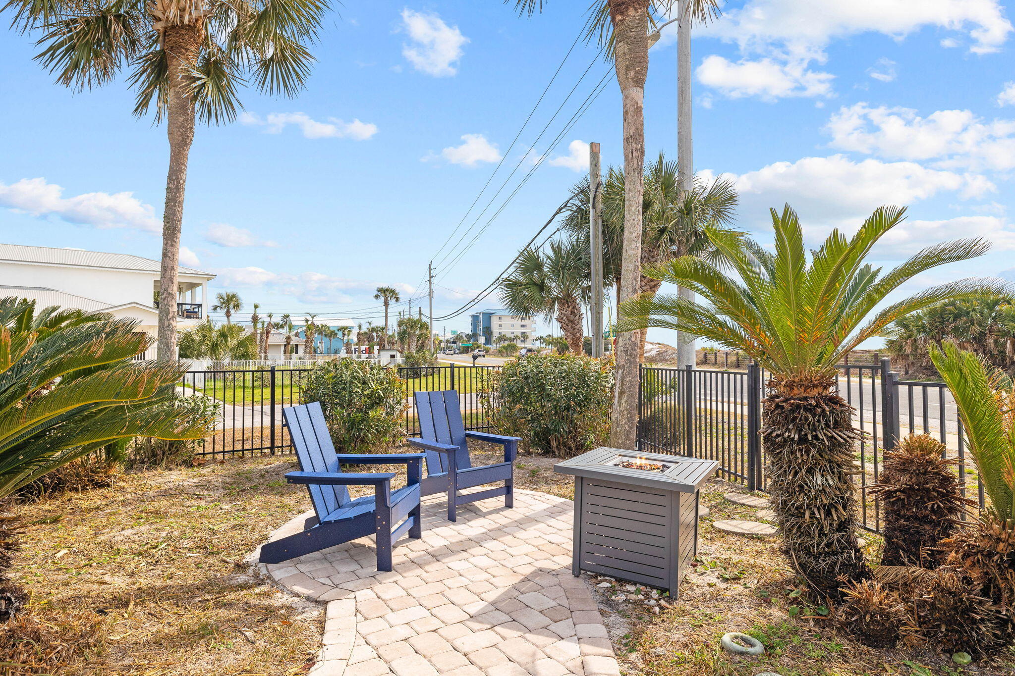 SANTA MONICA BEACH - Residential