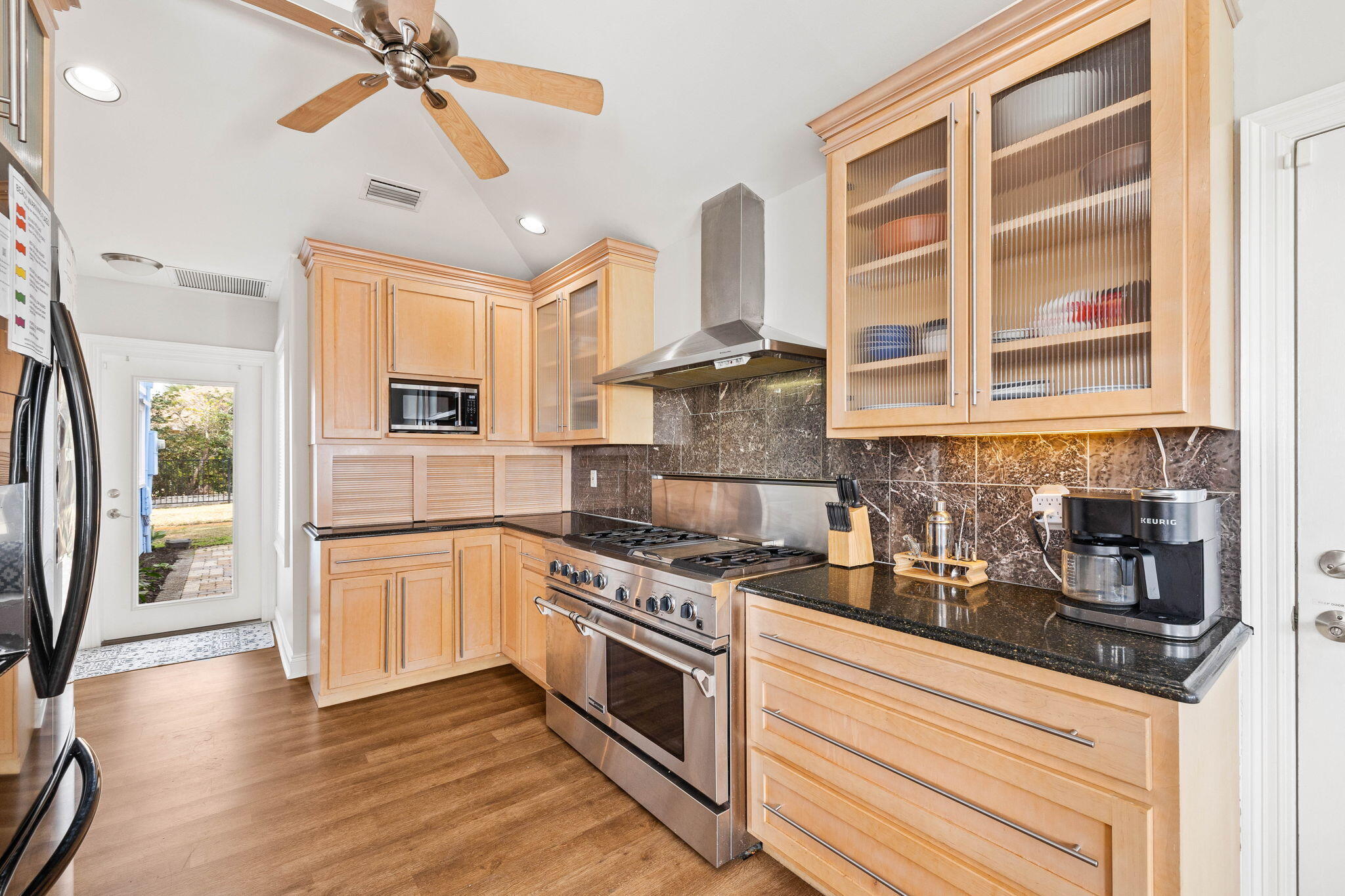 SANTA MONICA BEACH - Residential