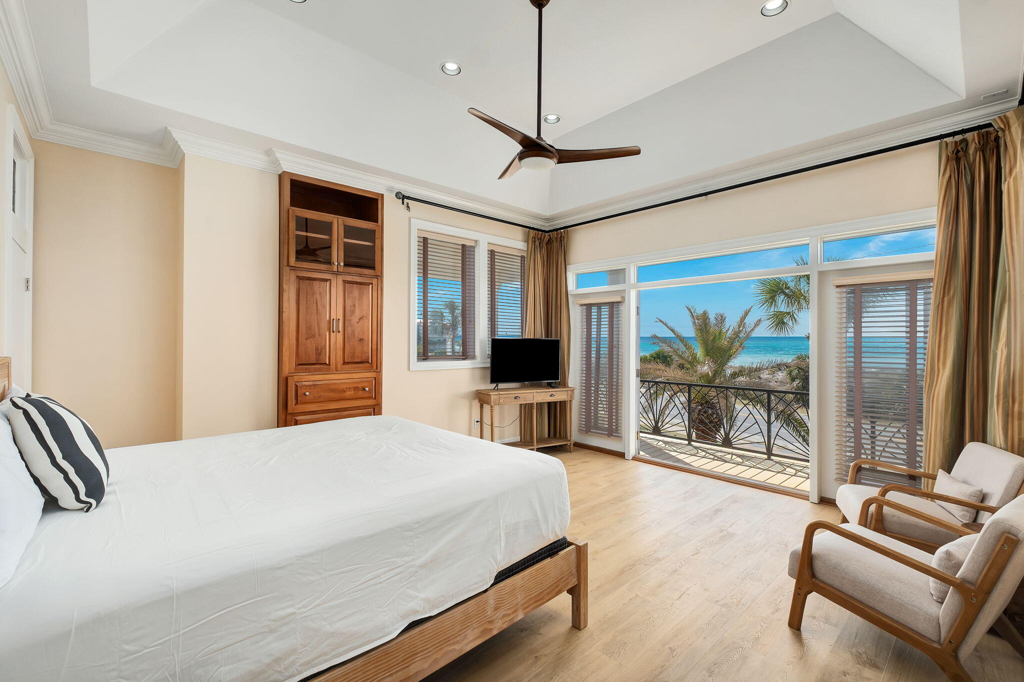 SANTA MONICA BEACH - Residential