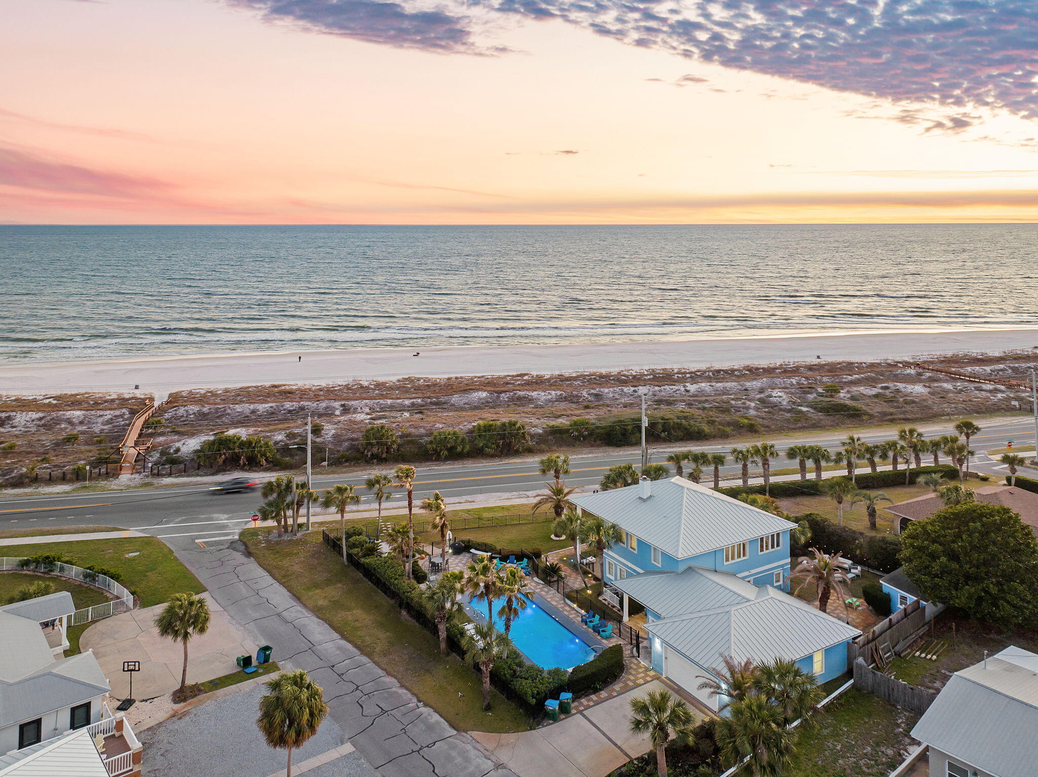 SANTA MONICA BEACH - Residential