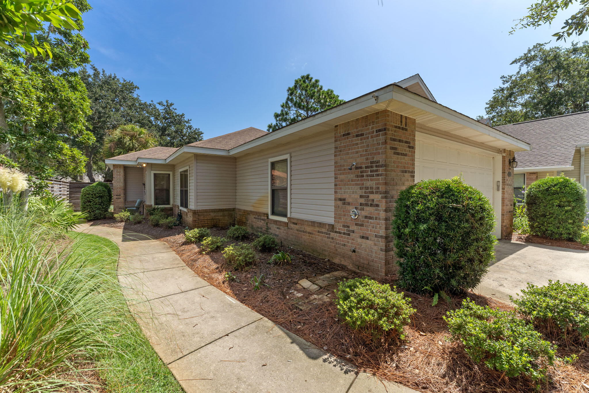 DEERWOOD - Residential