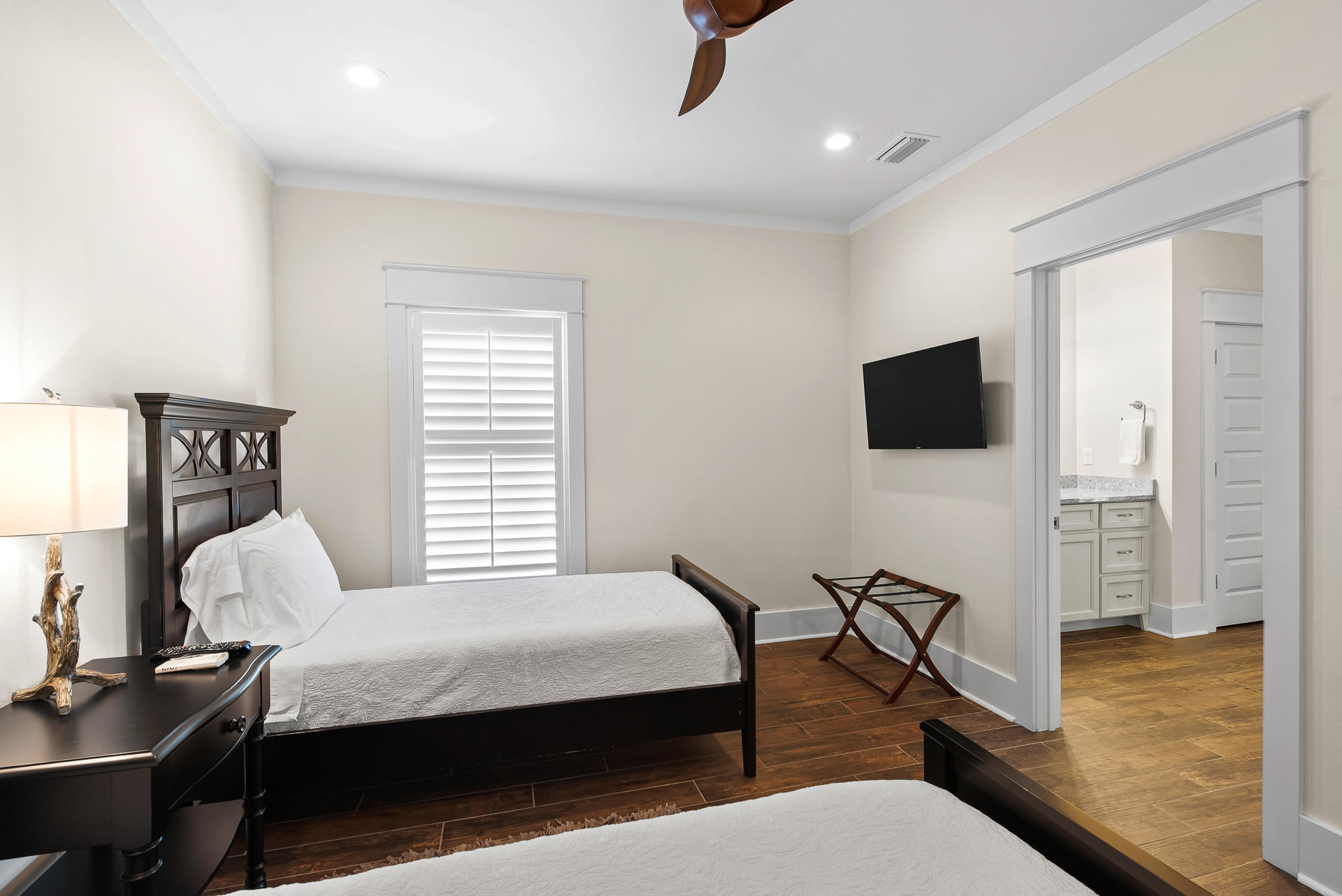 SOUTH SHORES - Residential