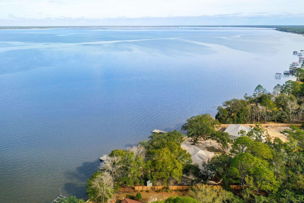 TOWN OF SANTA ROSA - Residential