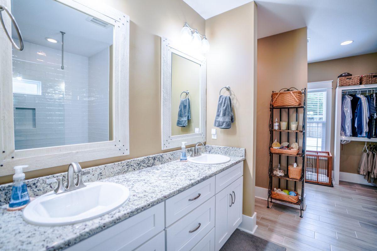 TOWN OF SANTA ROSA - Residential