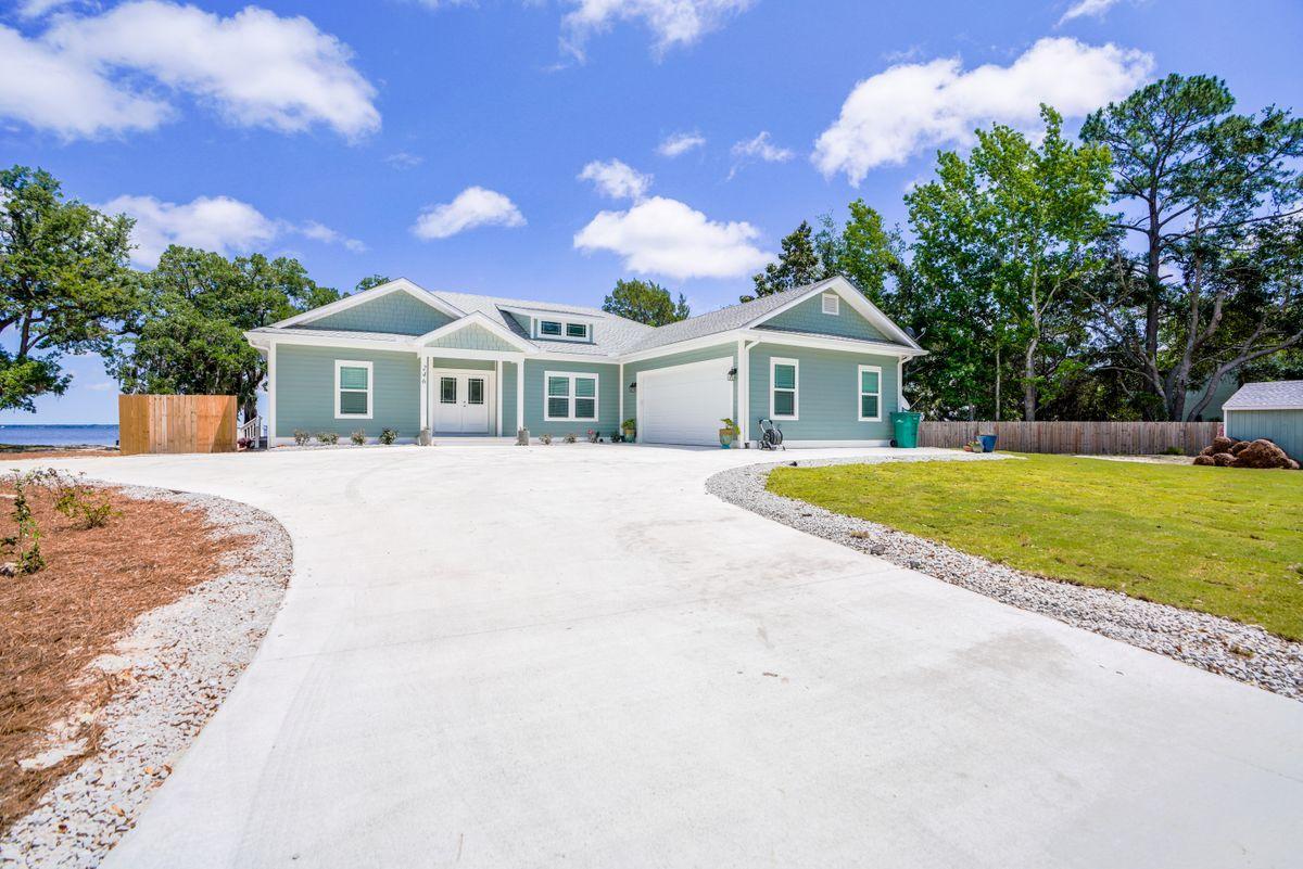 TOWN OF SANTA ROSA - Residential