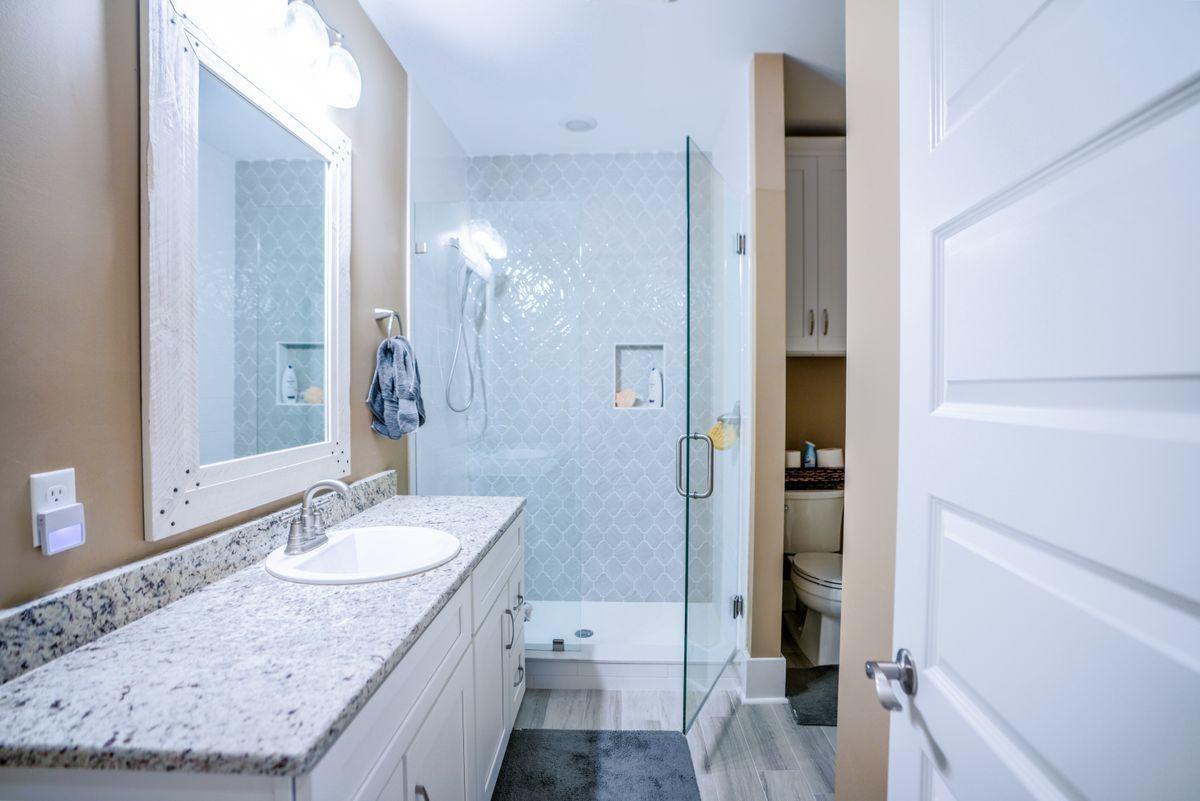 TOWN OF SANTA ROSA - Residential