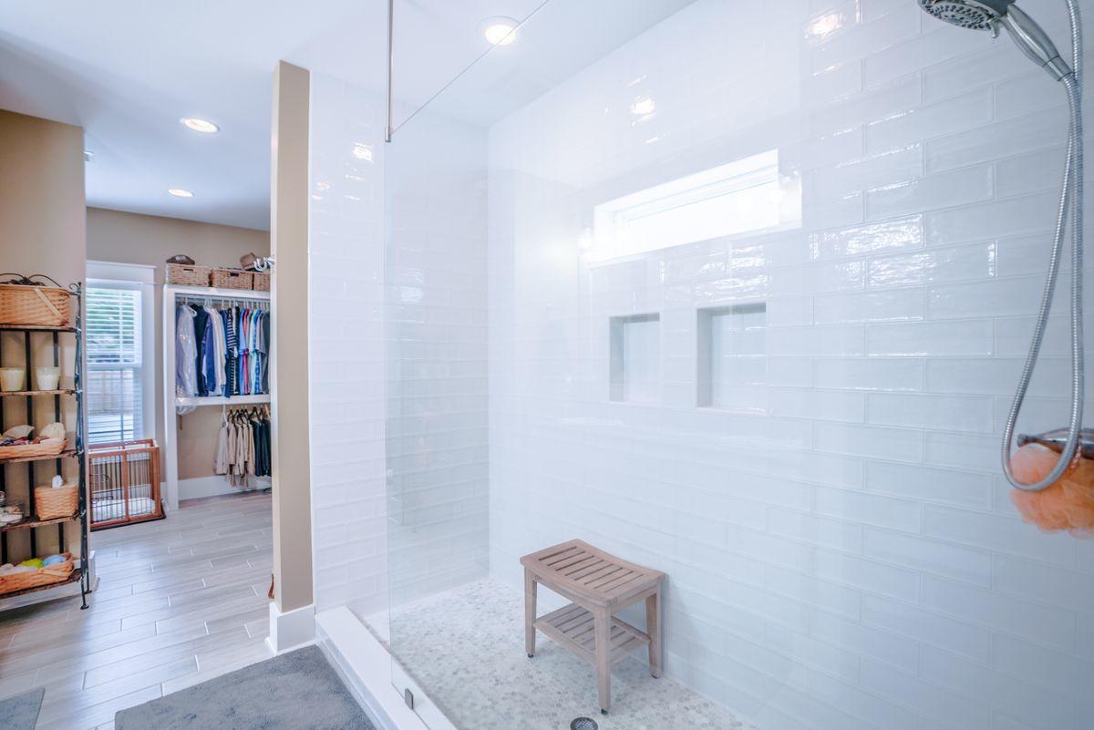 TOWN OF SANTA ROSA - Residential