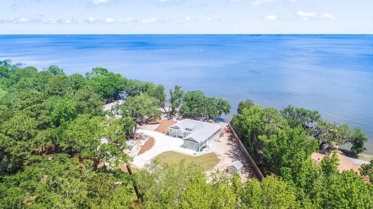 TOWN OF SANTA ROSA - Residential