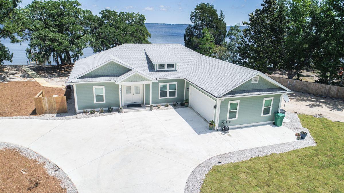 TOWN OF SANTA ROSA - Residential