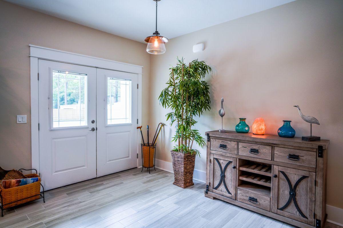 TOWN OF SANTA ROSA - Residential