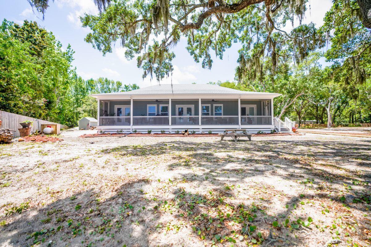 TOWN OF SANTA ROSA - Residential