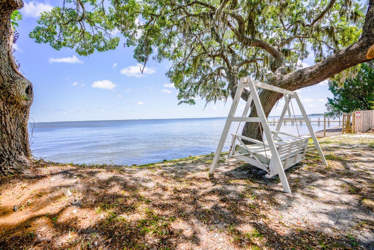 TOWN OF SANTA ROSA - Residential