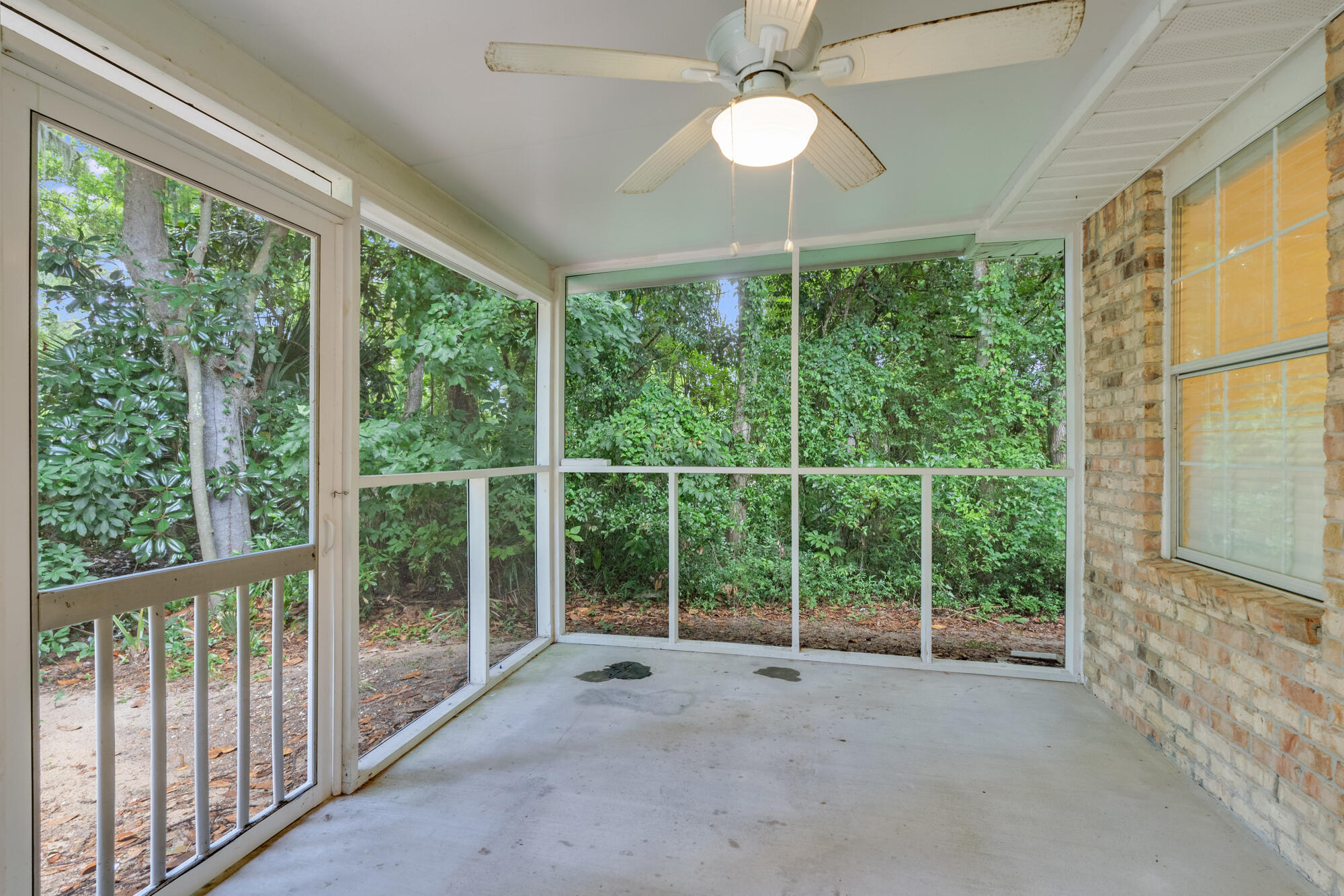 BAYOU LANDING - Residential Lease