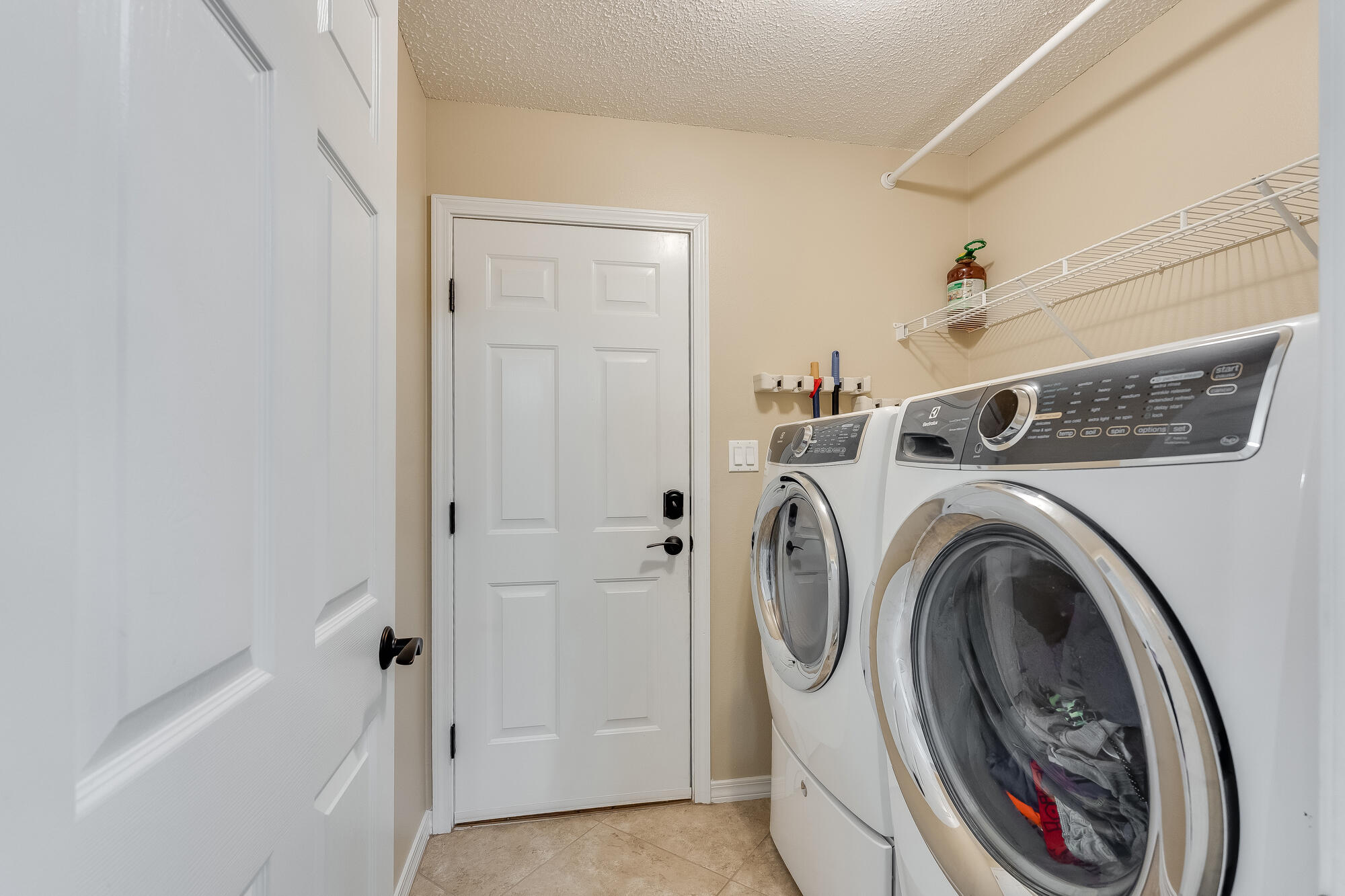BAYOU LANDING - Residential Lease
