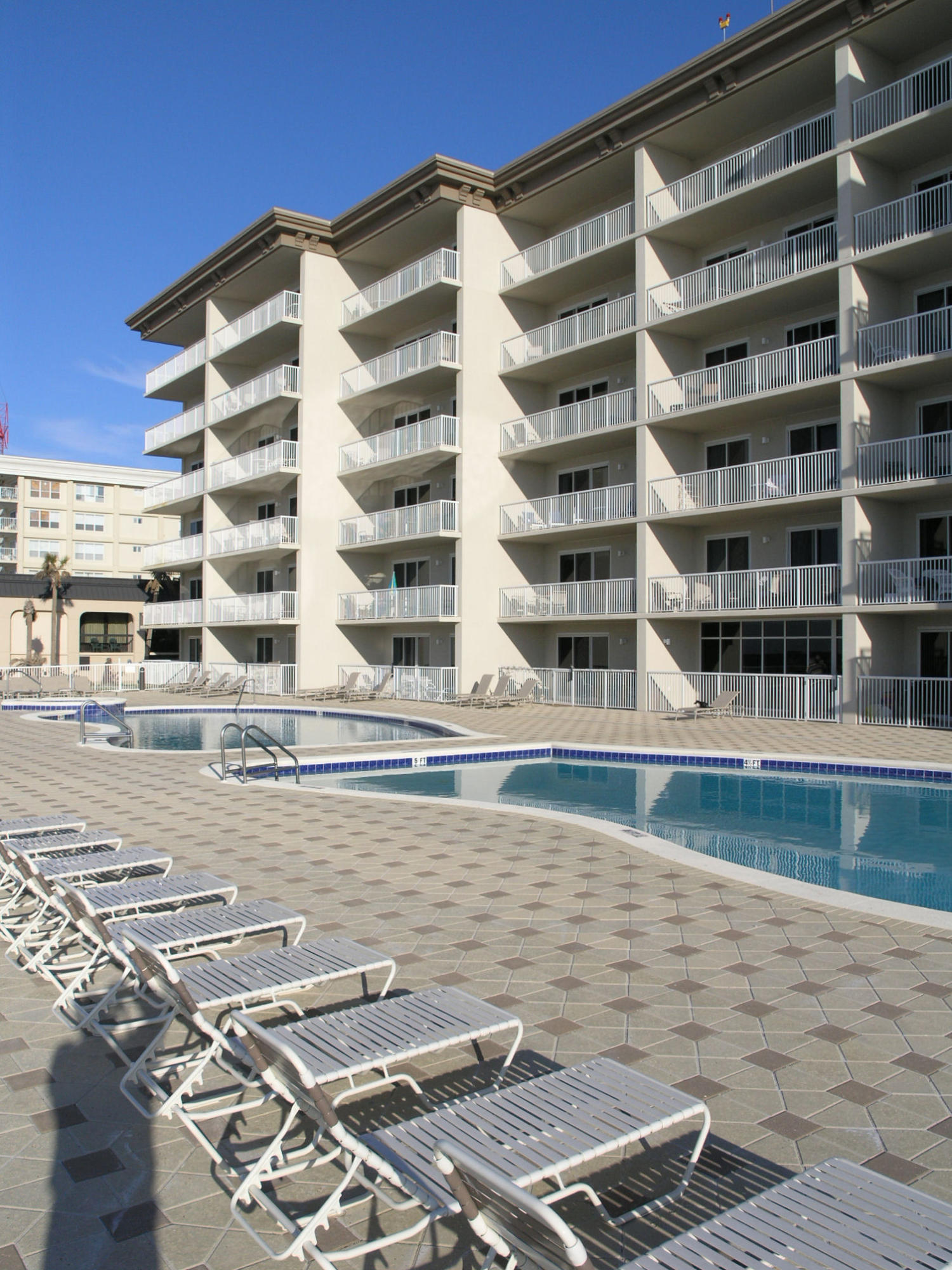 SUMMER PLACE - Residential