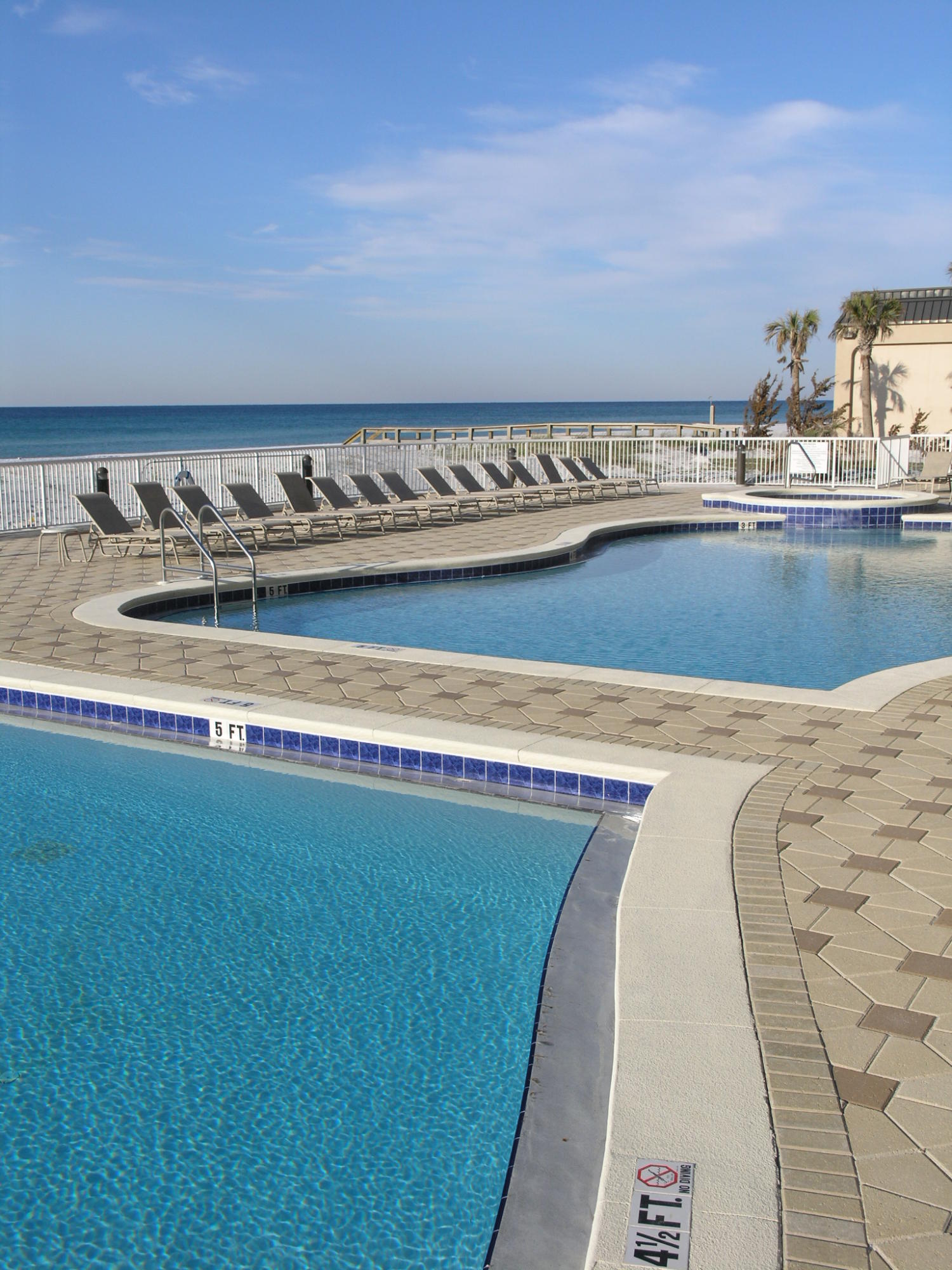 SUMMER PLACE - Residential