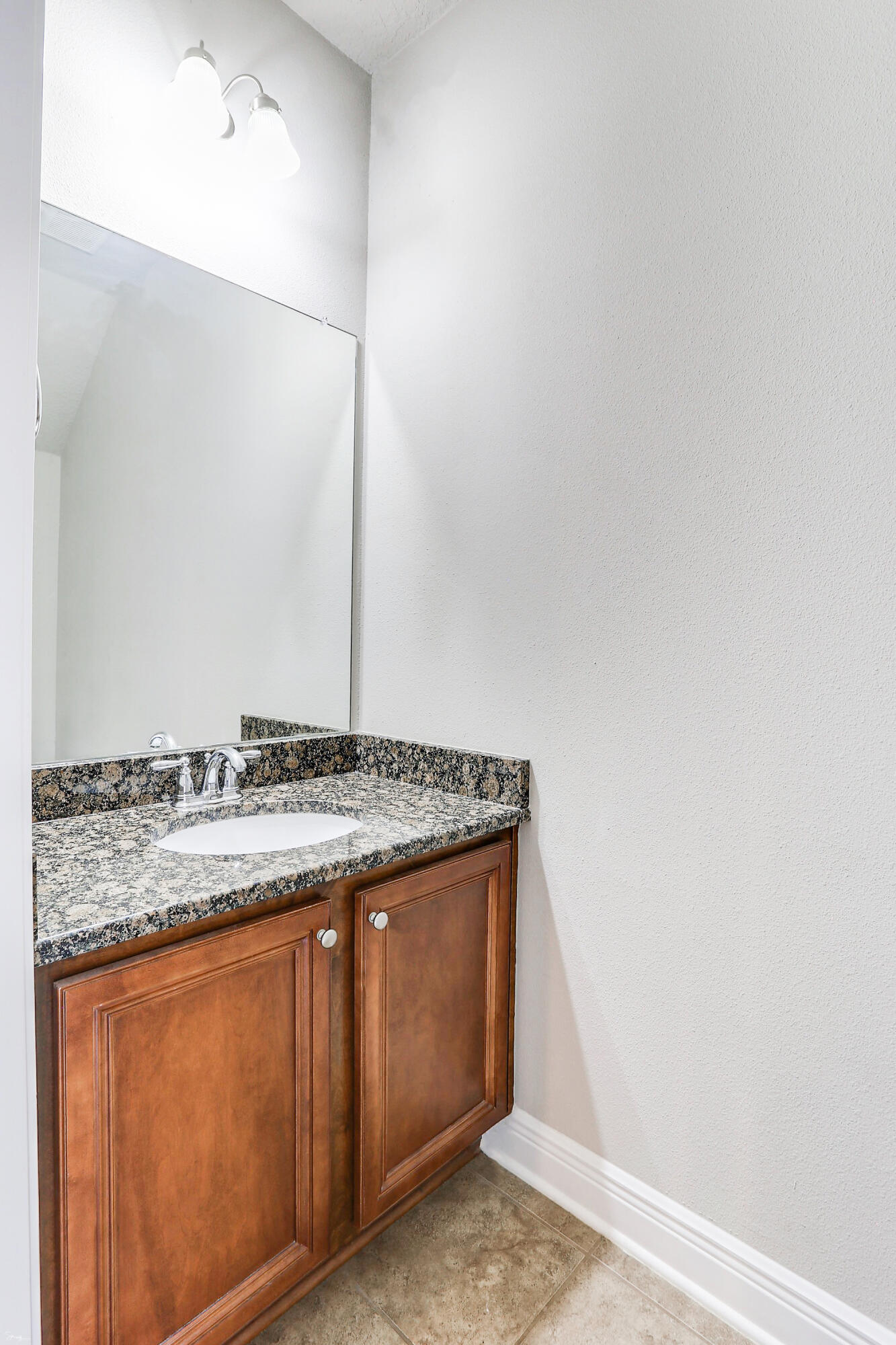 RESERVE POINTE - Residential