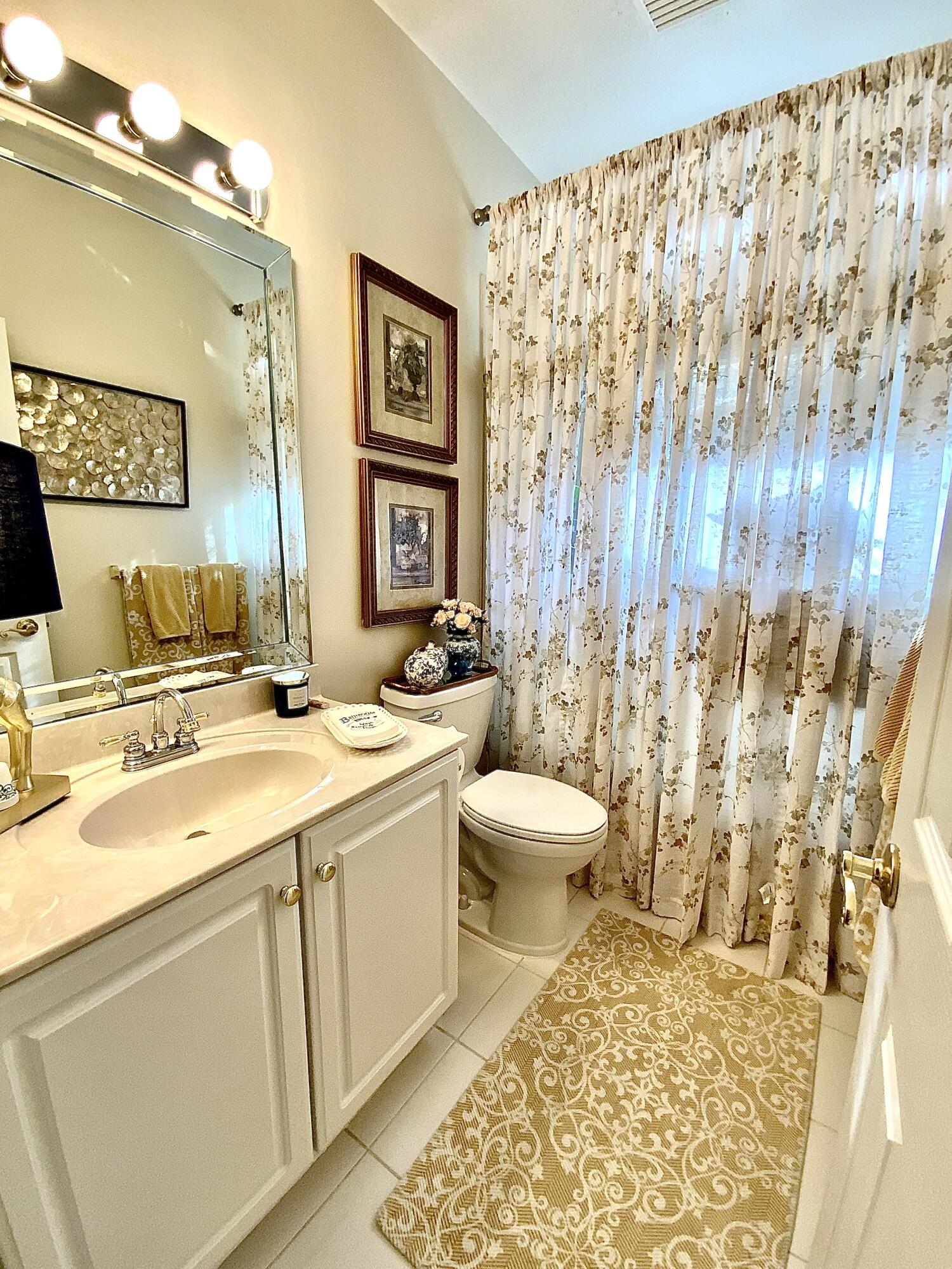 PALM SHORES FIRST ADDN - Residential